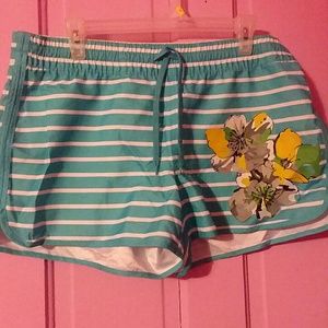 Womens Old Navy shorts